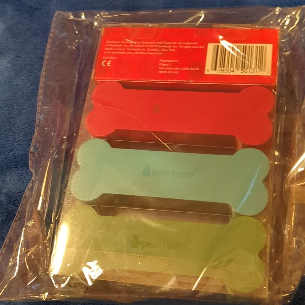 Pearhead Holiday Pet Photo Stands - Red, Blue, Green Supports 6 Photo Sale